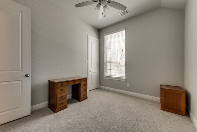 Building Photo - Beautiful Home in Sought-After NWISD!