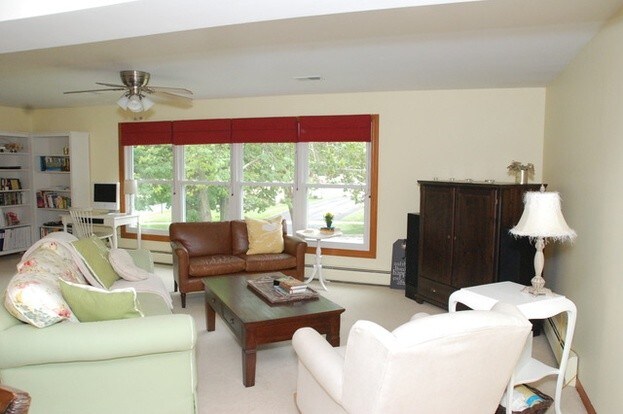 Building Photo - 640 56th Pl