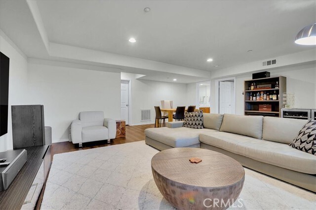 Building Photo - 5649 Como Cir