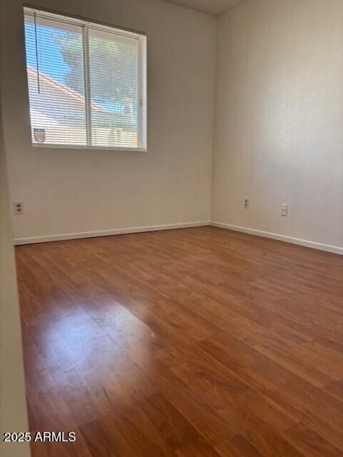 Building Photo - 1329 W Kiowa Ave