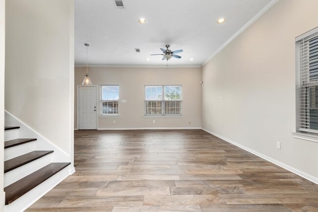 Building Photo - 7036 W 43rd St