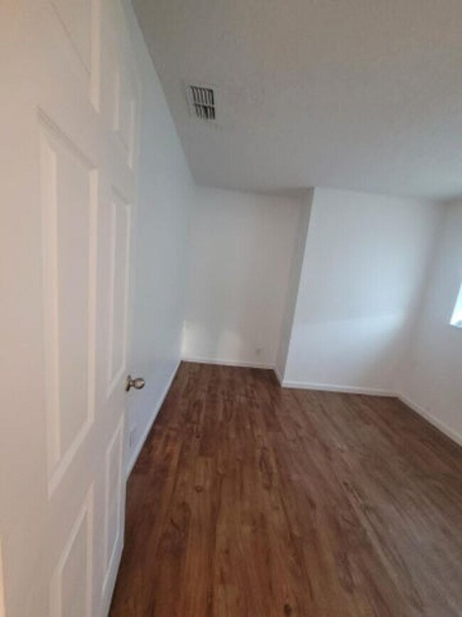 Building Photo - 103 Riverside Drive 4, Coral Springs, FL 3...