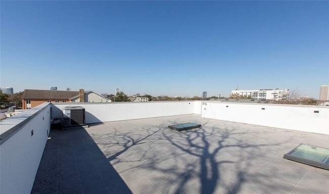 Building Photo - 3512 Mt Vernon St