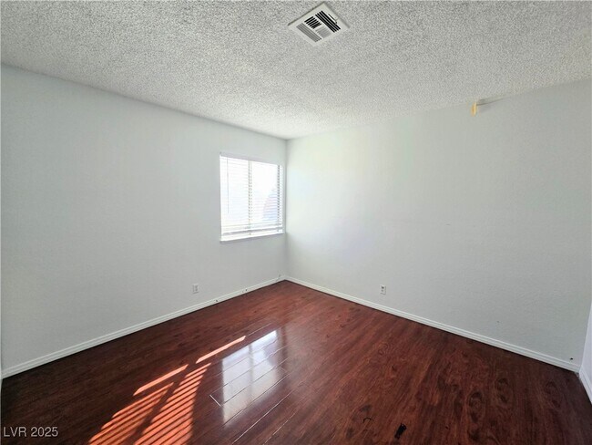 Building Photo - 5797 Cedar Ave