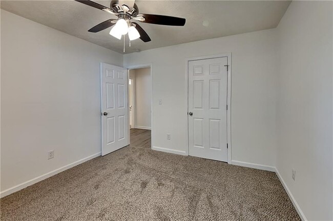 Building Photo - 5784 Shoal Creek Dr