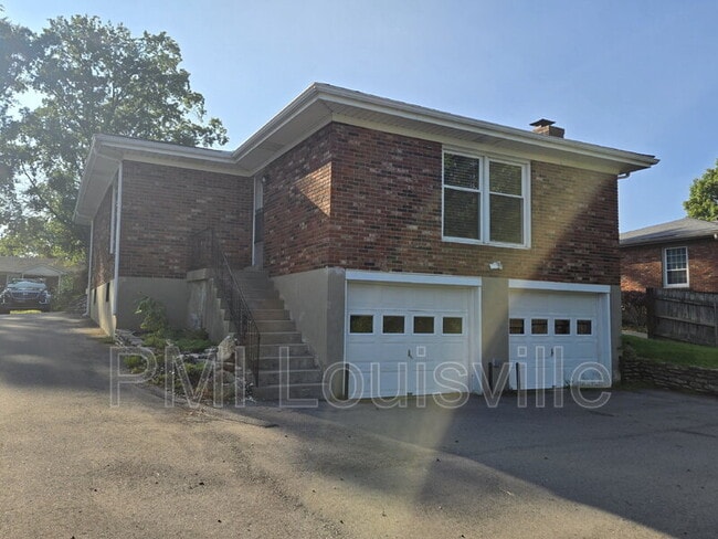 Primary Photo - 9510 Gateway Dr