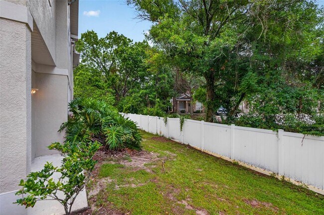Building Photo - 27747 Pleasure Ride Loop