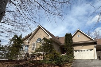 Building Photo - East AVL - Mountain Views and Space Galore!