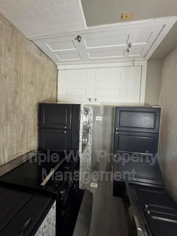 Building Photo - 2139 Kappel Dr