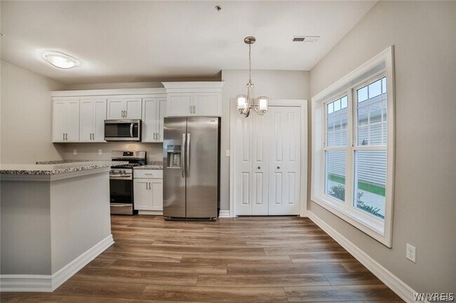 Building Photo - 275 Northill Dr