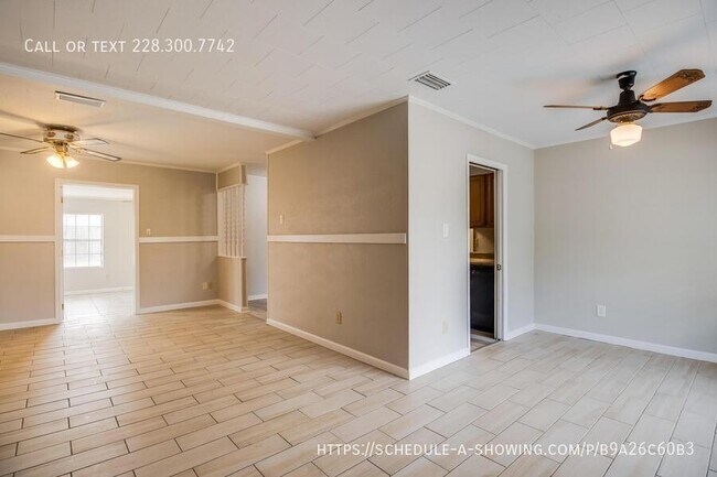 Building Photo - 4802 Bel Meade Cir