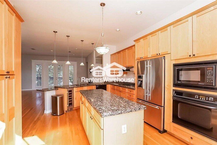 Building Photo - 3818 Hazard St