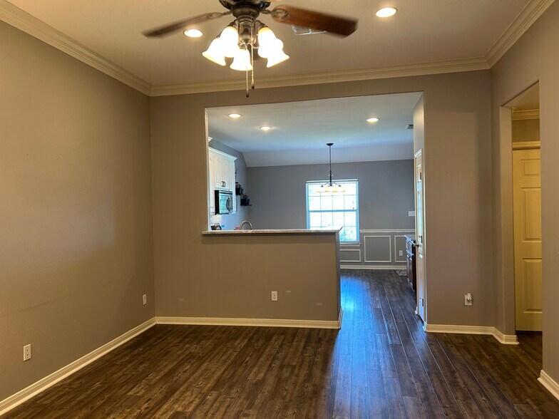 Open living and kitchen - 411 Mason Cir