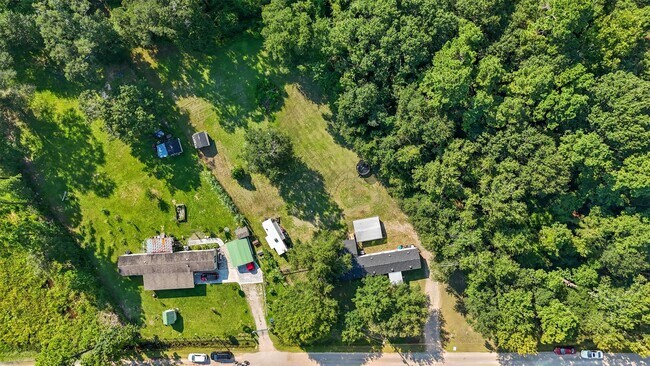 Building Photo - 106 County Road 3755