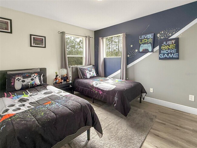 Building Photo - 530 Orista Dr