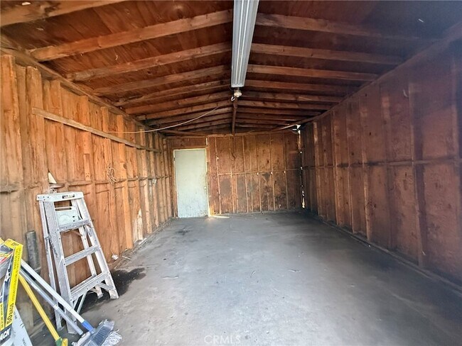 Building Photo - 1222 Hardt St