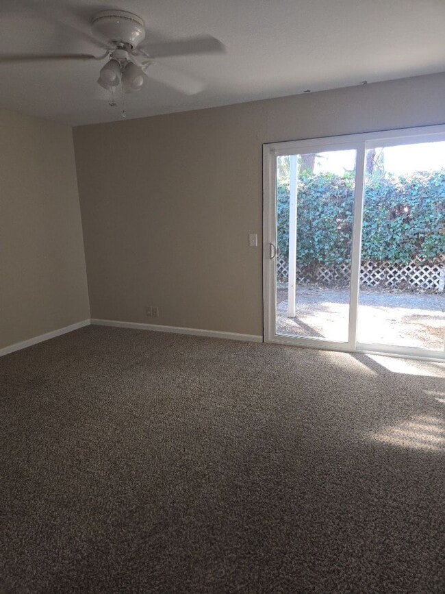 Building Photo - Charming Single Story 3 Bed 2 Bath House