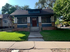 Building Photo - Move-In Special! Half Off First Month’s Rent!