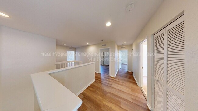 Building Photo - 6786 Aliso Ave