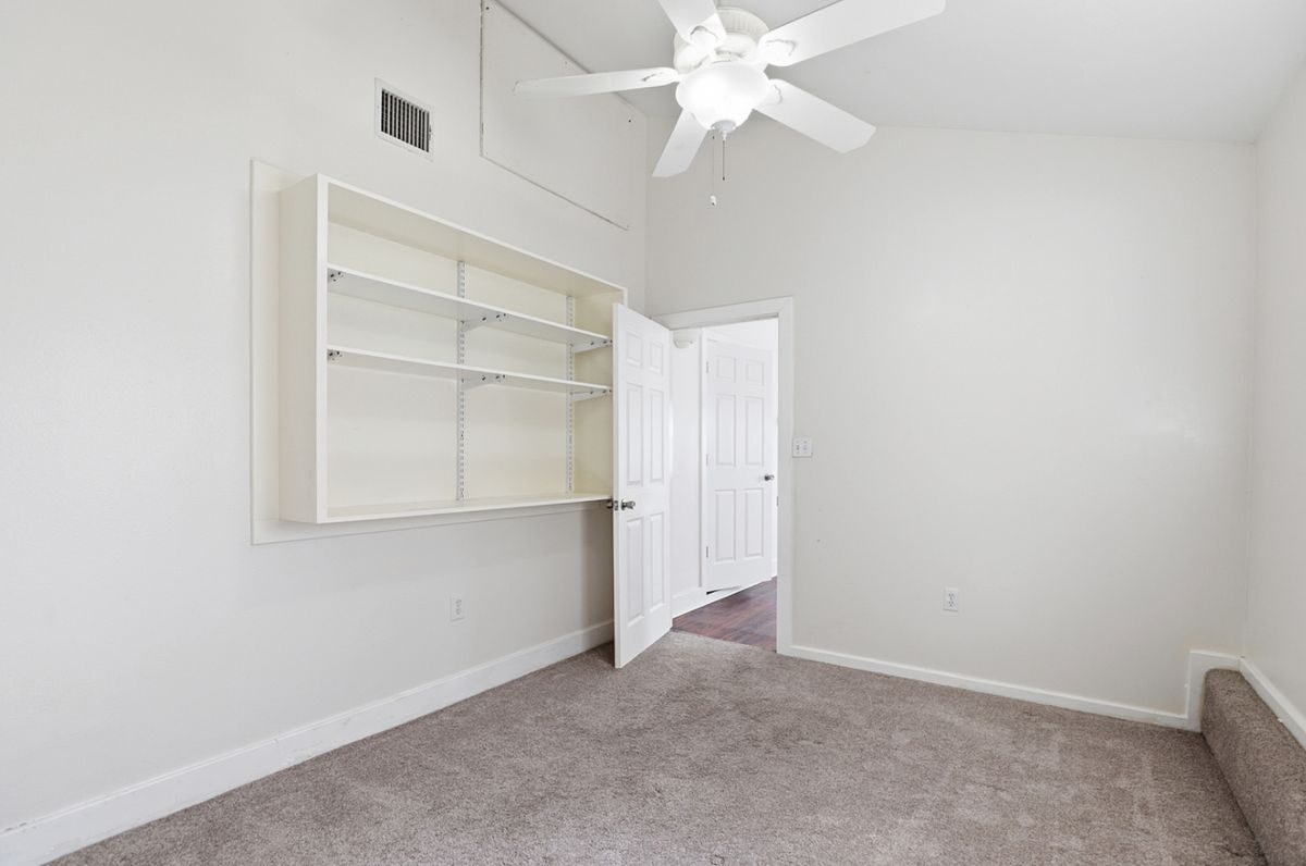 Building Photo - 128 Skyview Terrace