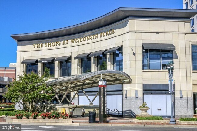 Building Photo - 5500 Friendship Blvd