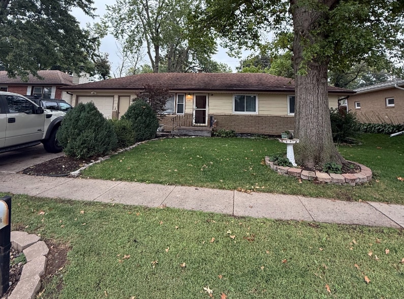 Primary Photo - 127 Wesgaye St