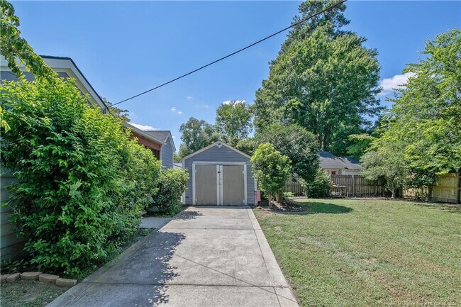 Building Photo - 209 N Churchill Dr