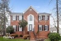 Building Photo - 2117 Gatwick Dr