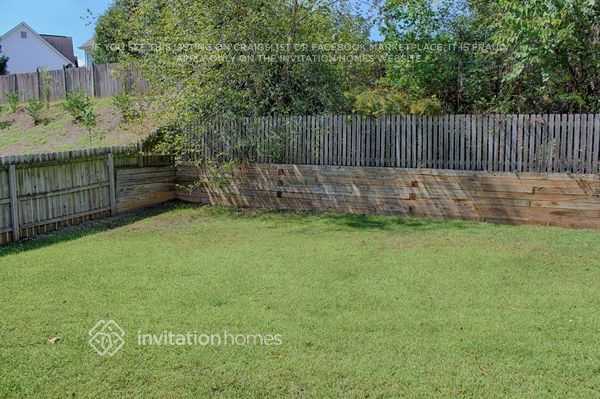 Building Photo - 122 Carl Barrett Dr