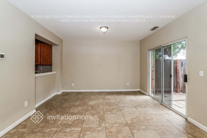Building Photo - 336 Flagstone Cir