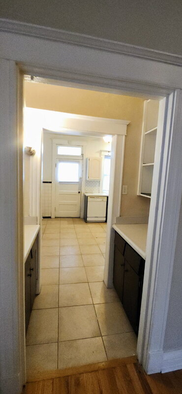 Building Photo - 6009 Kingsbury Ave