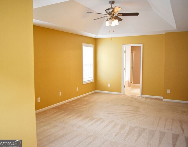 Building Photo - 2015 Lisa Springs Dr SW