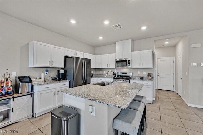 Building Photo - 7807 Rachelis St