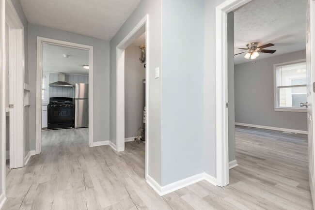 Building Photo - 3624 Parthenia Ave