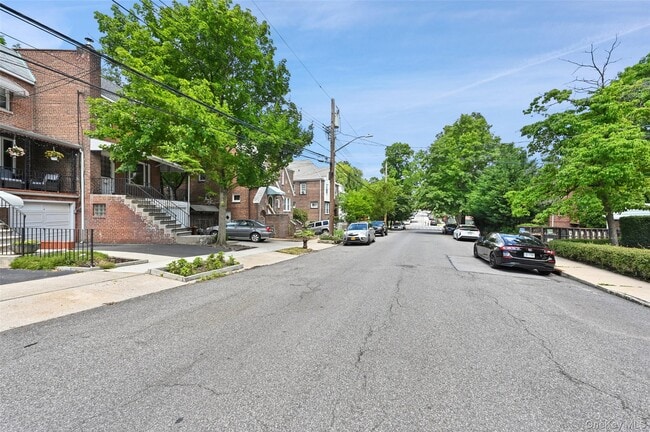 Building Photo - 5823 Fieldston Rd