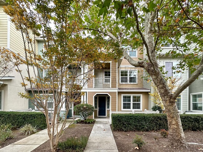 Building Photo - 2404 Maritime Way