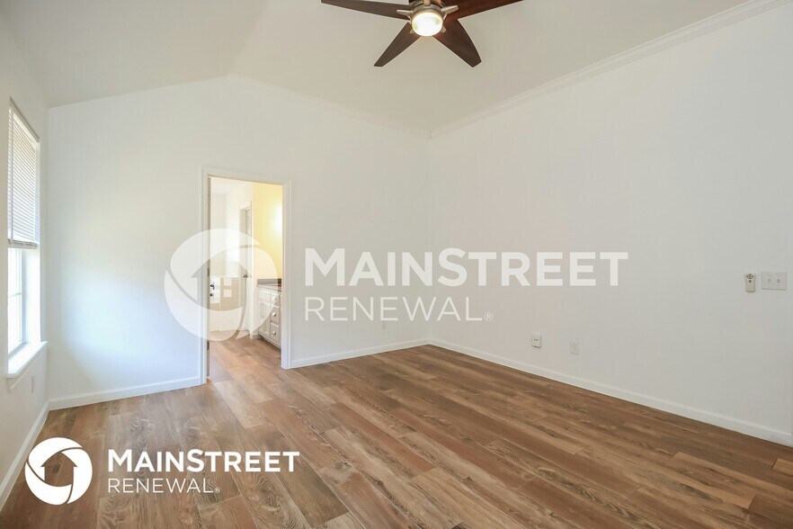Building Photo - 9509 Apple Dr