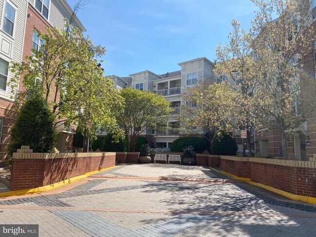 Building Photo - 9480 Virginia Center Blvd