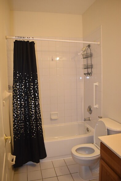 Building Photo - 815 Dominick Ct