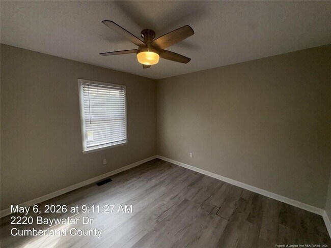 Building Photo - 2220 Baywater Dr