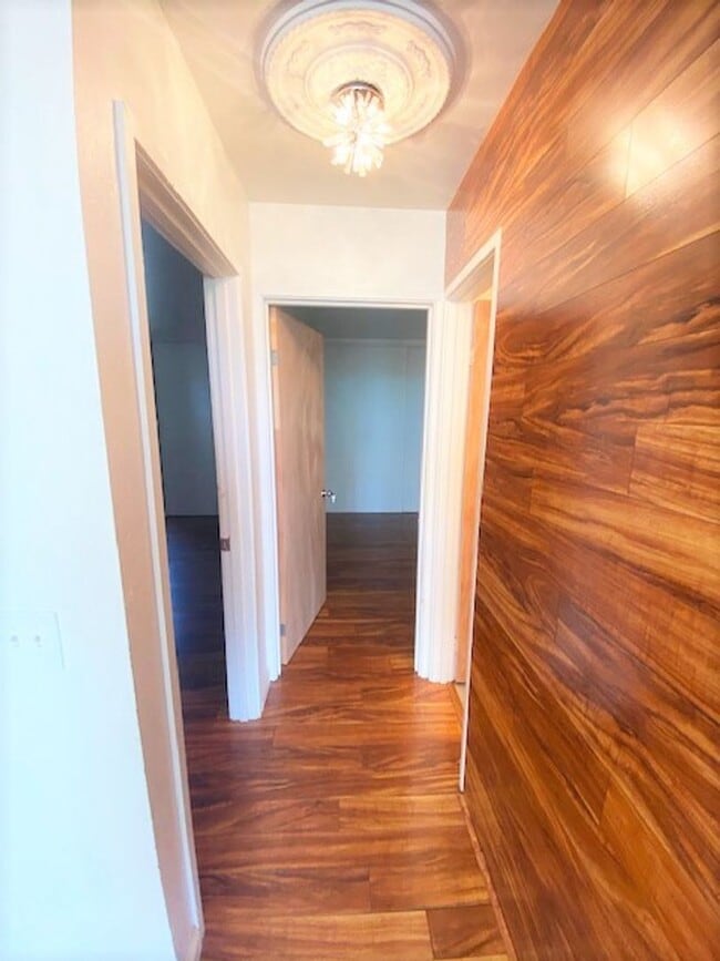 Building Photo - Breezy Fresh, Freshly Renovated 2/1 at Makaha Valley Plantation