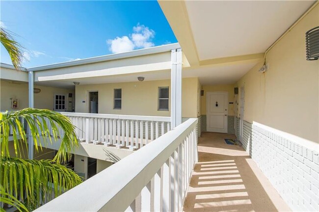 Building Photo - 1 bed 1 bath close to FLL Beach