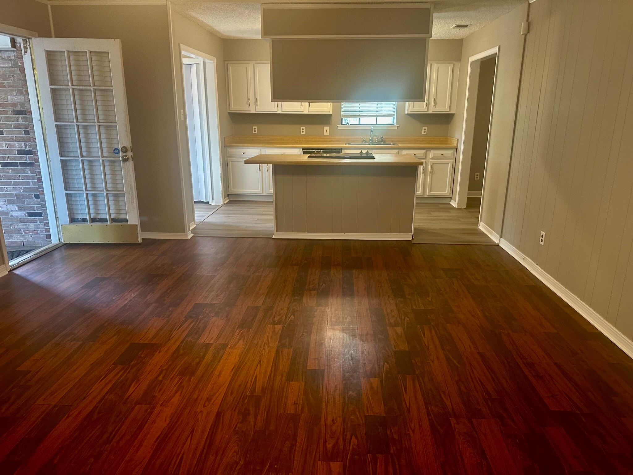 Building Photo - 2301 Cedar