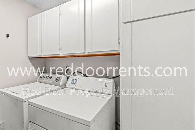 Building Photo - 7610 Chris Anne Dr