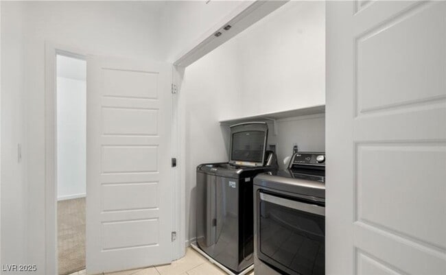 Building Photo - 11278 Kraft Mountain Ave