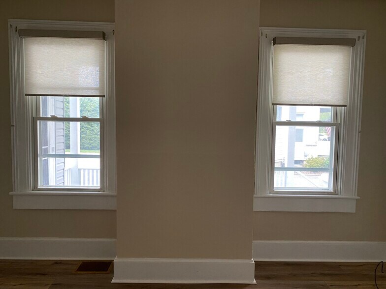 Building Photo - 54 Oxford Rd