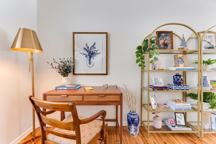 Building Photo - 17035 9th Ave N