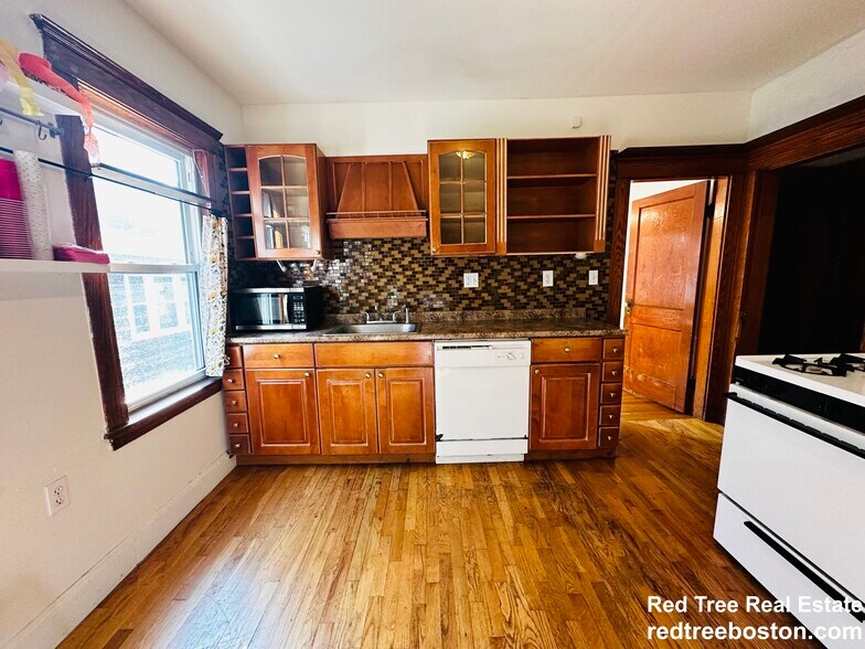 Building Photo - 12 St Peter St