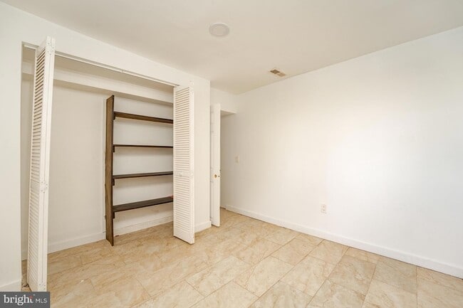 Building Photo - 3809 Ventnor Ave