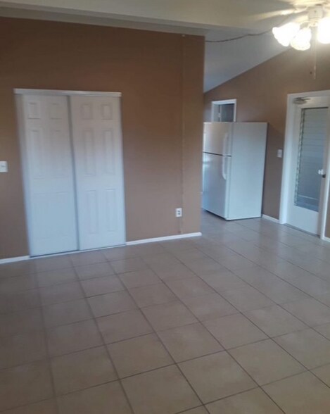 Building Photo - 8005 Cristobal Ave